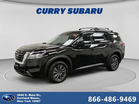 Used 2024 Nissan Pathfinder SV AWD/4WD image 1