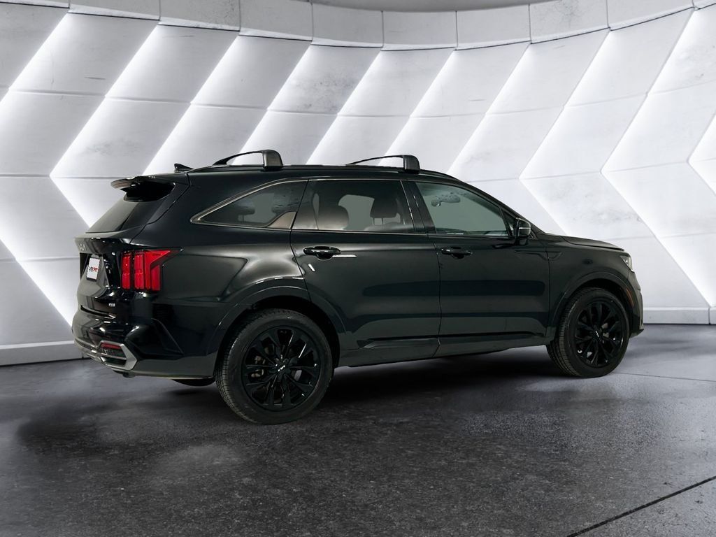 Used 2023 Kia Sorento SX AWD/4WD image 4