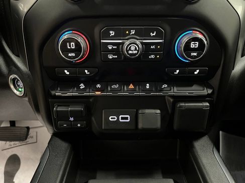 Used 2020 Chevrolet Silverado 1500 RST w/ True North Edition AWD/4WD image 27
