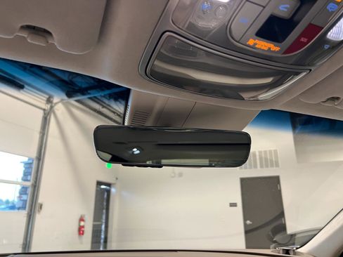 Used 2023 Genesis G90 3.5T image 23