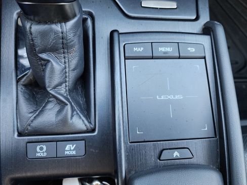 Used 2022 Lexus ES 300h w/ Premium Package image 27