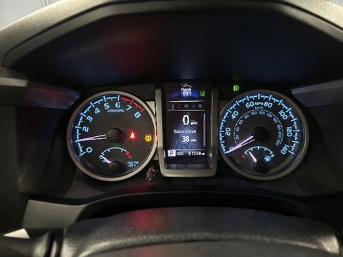 Used 2018 Toyota Tacoma SR5 image 13