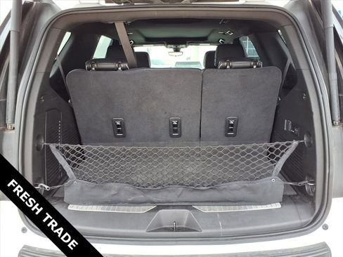 Used 2021 Chevrolet Tahoe Premier w/ Premium Package RWD image 30