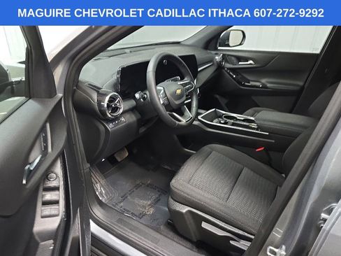 Used 2026 Chevrolet Equinox LT AWD/4WD image 28