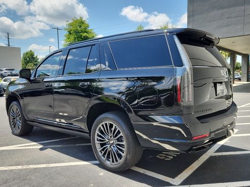 Used 2025 Cadillac Escalade Sport Platinum w/ LPO, Floor Liner Package AWD/4WD image 5