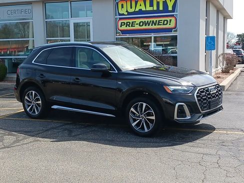 Used 2023 Audi Q5 2.0T Premium w/ Convenience Package image 1