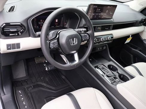 New 2026 Honda Pilot image 3