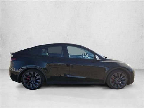 Used 2025 Tesla Model Y Performance image 4