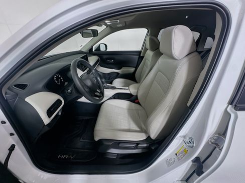 Used 2025 Honda HR-V LX image 13