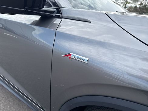 Used 2023 Acura MDX A-Spec image 11