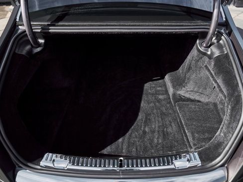 Used 2025 Rolls-Royce Phantom Sedan RWD image 19