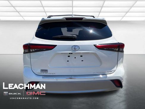 Used 2020 Toyota Highlander Platinum AWD/4WD image 5