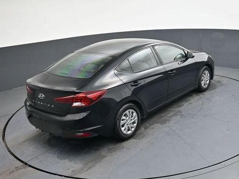 Used 2019 Hyundai Elantra SE image 22