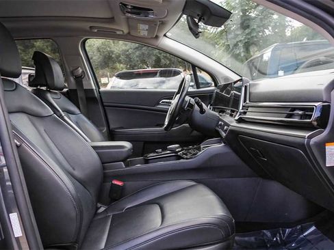 Used 2023 Kia Sportage EX w/ EX Premium Package image 18