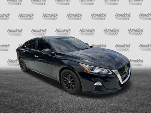 Used 2019 Nissan Altima 2.5 S FWD image 2