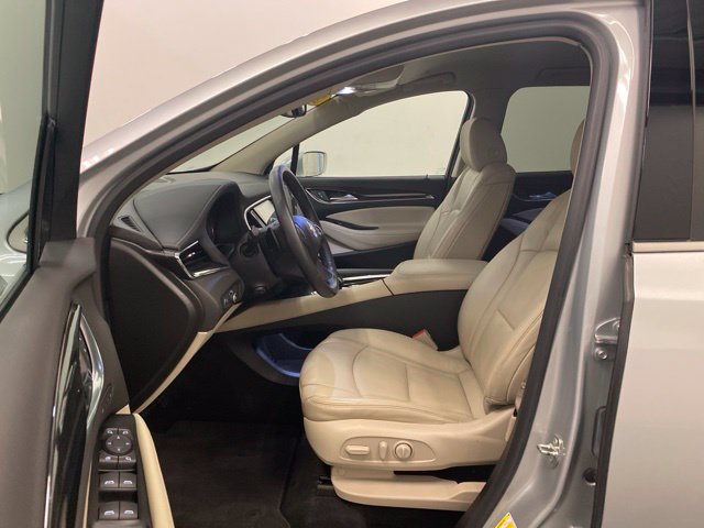 Used 2018 Buick Enclave Premium w/ Trailering Package AWD/4WD image 8