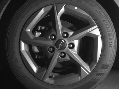 Used 2025 Kia K4 FWD image 12