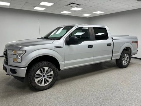 Used 2017 Ford F150 XL w/ Equipment Group 101A Mid image 6