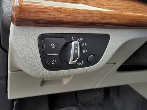 Used 2022 Audi Q5 2.0T Premium Plus w/ Premium Plus Package image 22