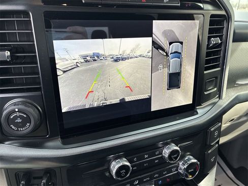 Used 2022 Ford F150 Limited image 16