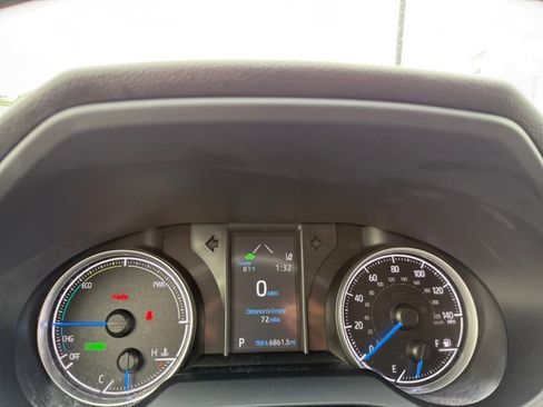 Used 2022 Toyota Venza LE AWD/4WD image 21