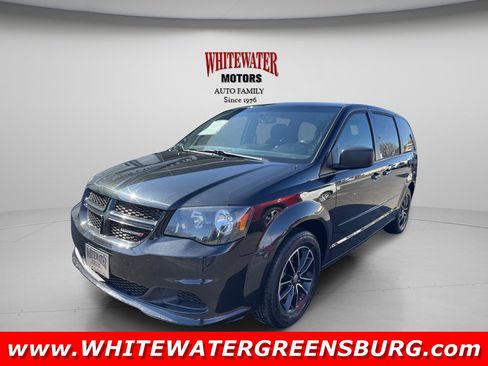 Used 2017 Dodge Grand Caravan SE image 1