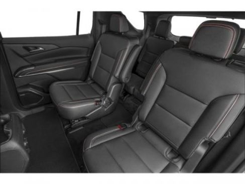 Used 2025 Chevrolet Traverse Z71 w/ LPO, Floor Liner Package AWD/4WD image 15