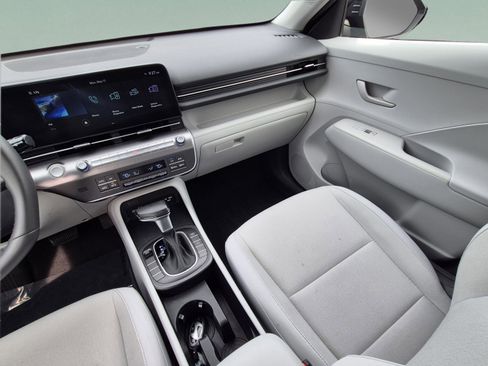 Certified 2024 Hyundai Kona SEL FWD image 13