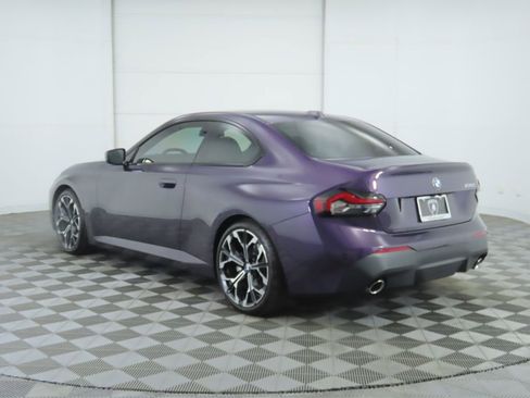 Used 2025 BMW 230i Coupe w/ Convenience Package image 7