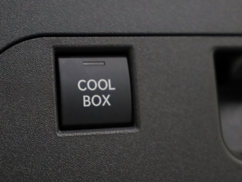 Used 2024 Toyota Land Cruiser image 36