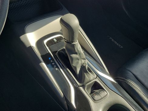 Used 2022 Toyota Corolla LE image 30