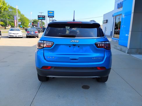 Used 2023 Jeep Compass Limited AWD/4WD image 8