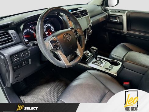 Used 2022 Toyota 4Runner TRD Sport w/ Technology Package AWD/4WD image 12