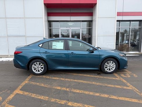 New 2026 Toyota Camry LE image 4