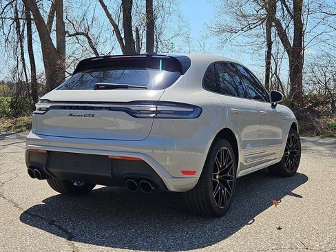 Certified 2022 Porsche Macan GTS AWD/4WD image 7