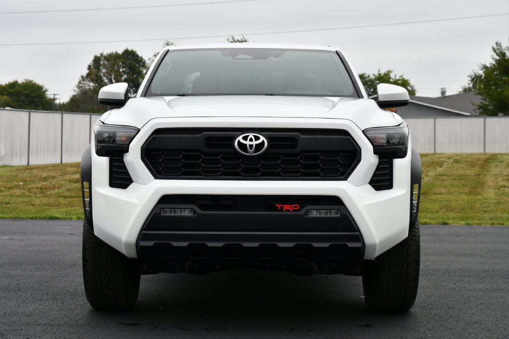 Used 2024 Toyota Tacoma TRD Off-Road AWD/4WD image 2