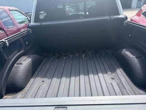 Used 2020 Ford F150 XLT w/ Equipment Group 302A Luxury AWD/4WD image 12