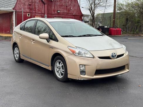 Used 2011 Toyota Prius Two image 2