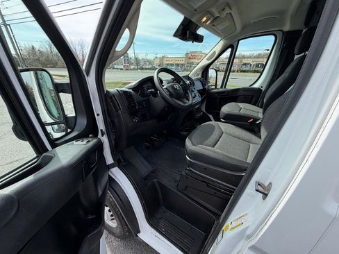 Used 2025 RAM ProMaster 2500 w/ Safety Group image 11