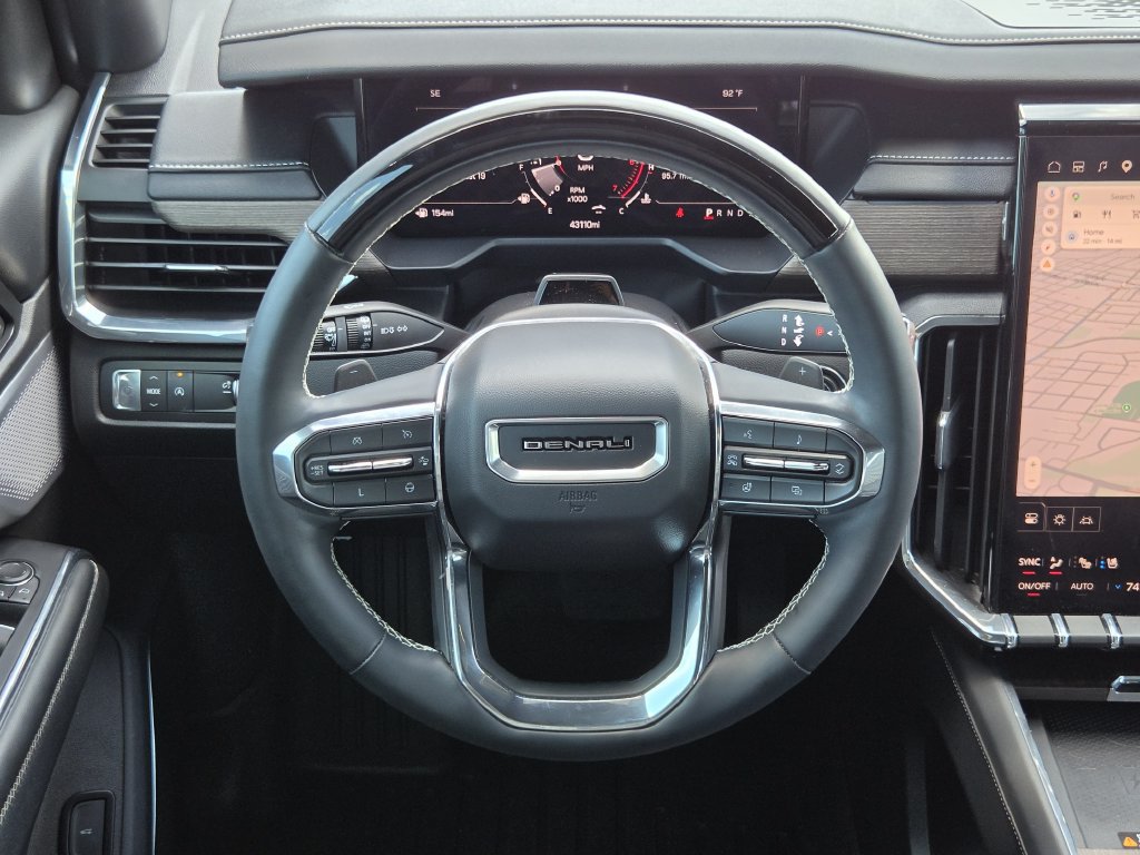 Used 2024 GMC Acadia Denali w/ Super Cruise Package FWD image 26