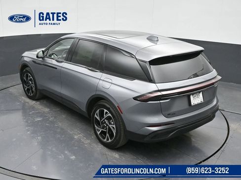 New 2025 Lincoln Nautilus Premier w/ Equipment Group 102A image 48