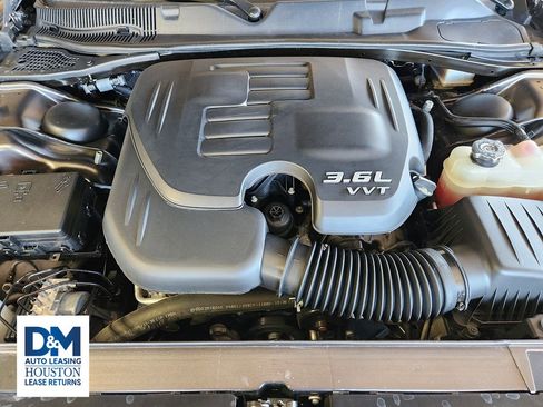 Used 2021 Dodge Challenger SXT w/ Blacktop Package image 41