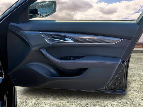 Used 2025 Cadillac CT5 V image 28