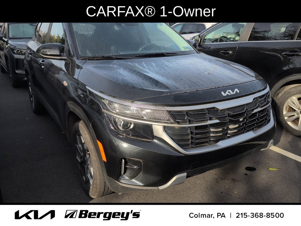 Used 2024 Kia Seltos LX AWD/4WD image 3
