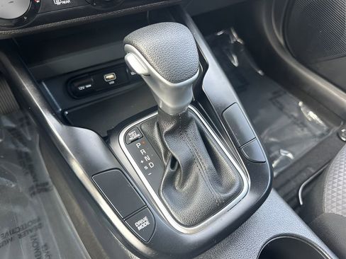 Used 2024 Kia Soul LX w/ Option Group 015 image 15