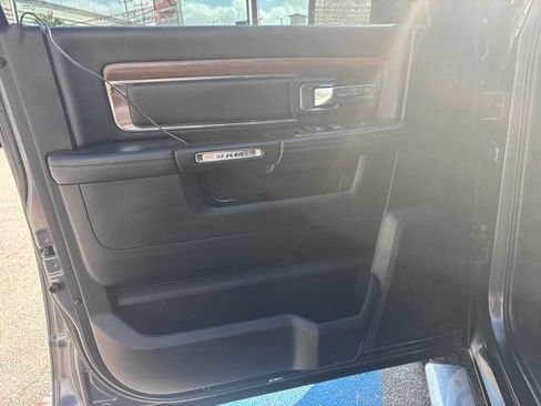 Used 2016 RAM 1500 Laramie w/ Convenience Group AWD/4WD image 14