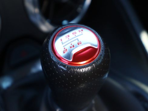 Used 2020 Chevrolet Camaro LT image 5