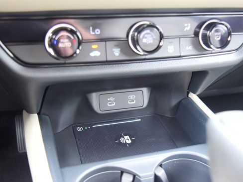 New 2026 Honda HR-V LX image 18