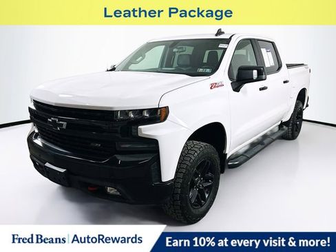 Used 2020 Chevrolet Silverado 1500 LT Trail Boss image 3