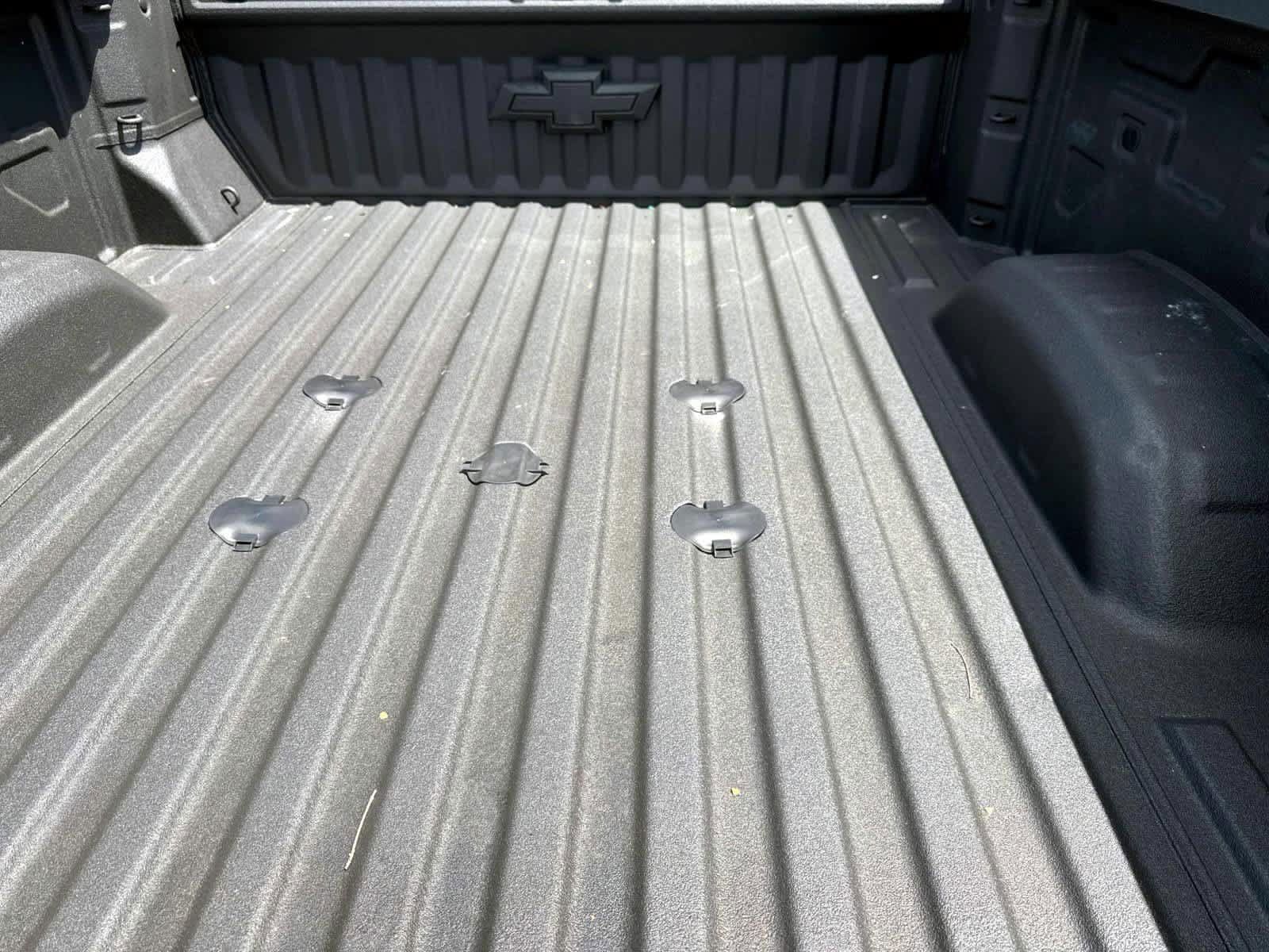 Used 2025 Chevrolet Silverado 2500 LTZ w/ LTZ Plus Package AWD/4WD image 15